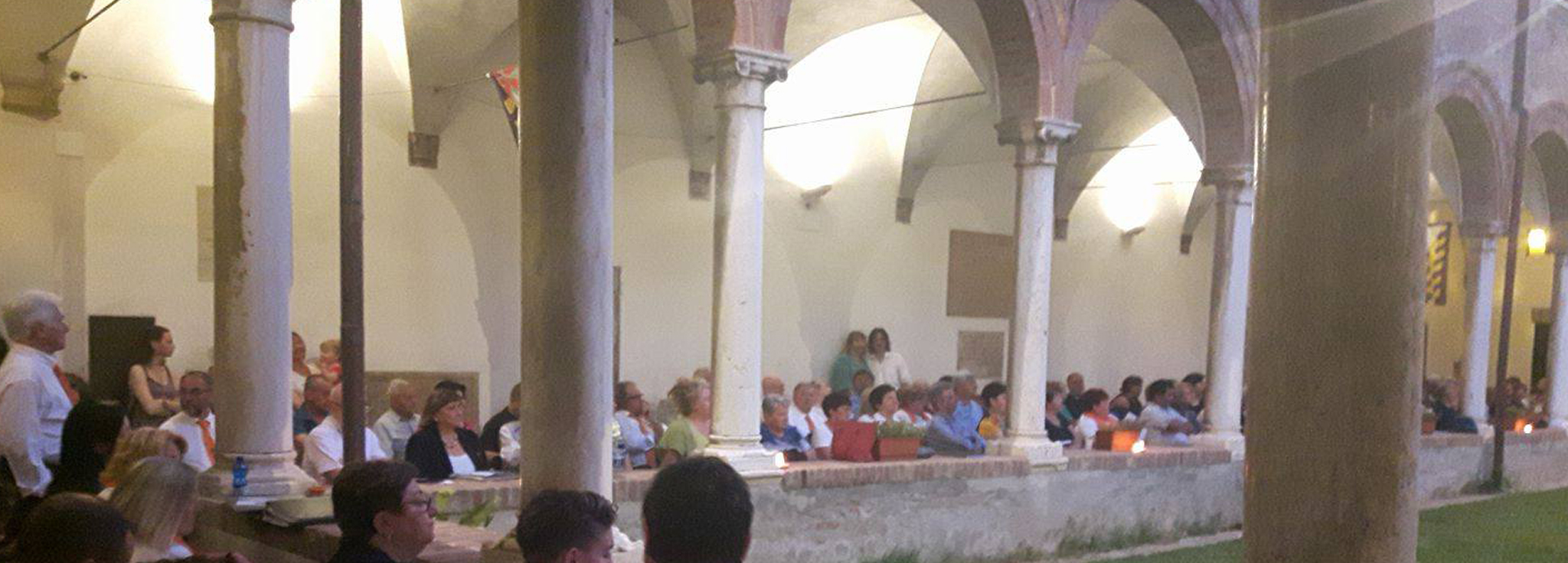 4-slide-voci-nei-chiostri
