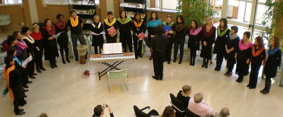 Coro femminile multietnico Mosaico Coro femminile multietnico Mosaico