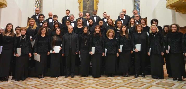 WEB-Coro Universitario di Camerino Cappella Musicale del Duomo-voci-nei-chiostri-aerco
